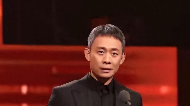 央视主持钱琳琳：带着儿子二婚嫁张译，19年过去才知她嫁的有多值