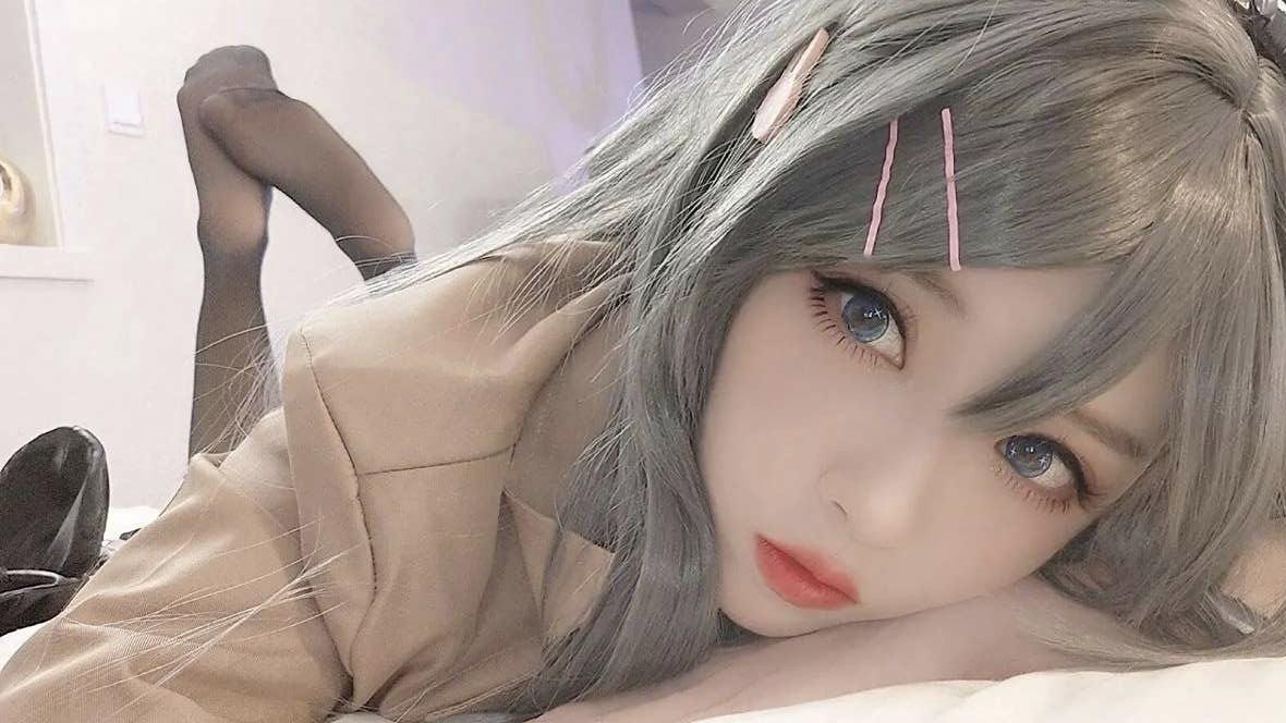 今日推荐漂亮的小姐姐手机壁纸下载