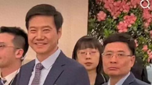 从表情包到抖音顶流：海尔 CEO 周云杰的新媒体破圈实验