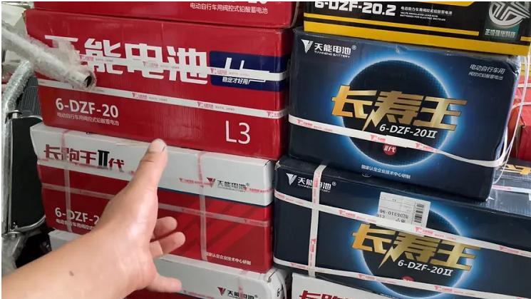 电动车旧电瓶“以旧换新”是亏是赚？内行说出猫腻，亏到“吐血”