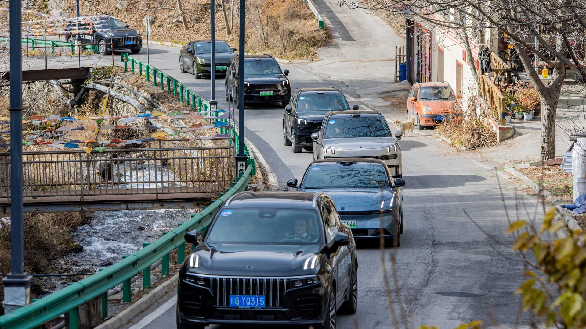 不用赶路的210公里：领克900把古尔沟的暖，装在了车厢里