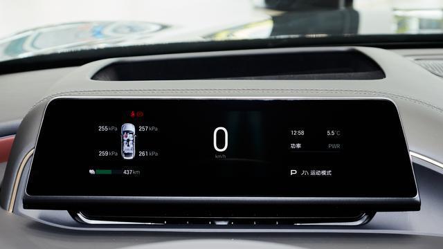 2+2+2座椅布局+1200km续航+800V超充，昊铂HL开启预售，27.98万起