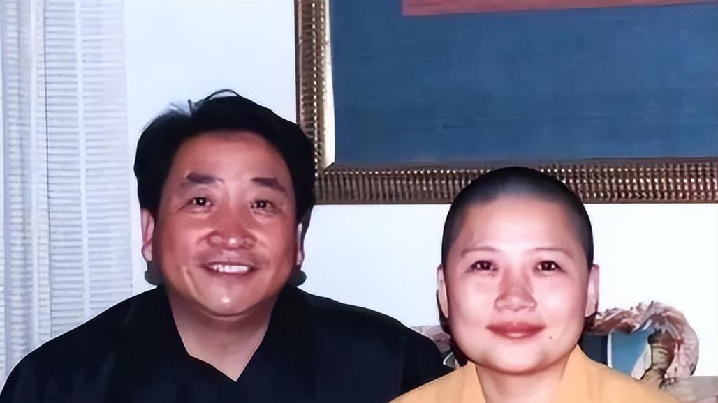 李娜出家已26年：80岁老母亲含泪陪她住寺庙，如今她们过得怎样？