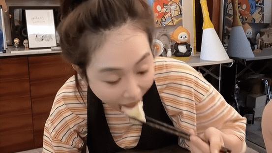 娱乐圈的四大厨王？沈腾点评言辞犀利，黄磊晚节不保，那英被回怼