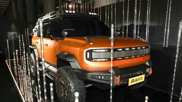 捷途纵横G700登场：能装能跑还能野，这“大块头”有点意思！