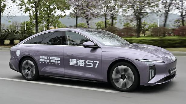 13万买增程轿跑，续航1250km，轴距2915mm！这车怎么样？