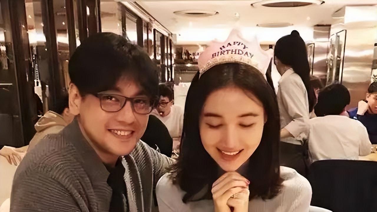 朱孝天携妻现身甘肃，44 岁韩雯雯身材傲人，又飒又美的打扮超吸睛