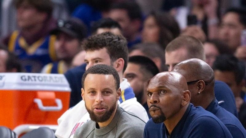NBA西部最新排名：雷霆一骑绝尘，火箭7连胜搅局勇士太阳命悬一线