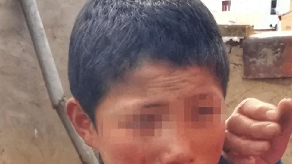 14岁的绝望选择：继母的虐待与父亲的不作为