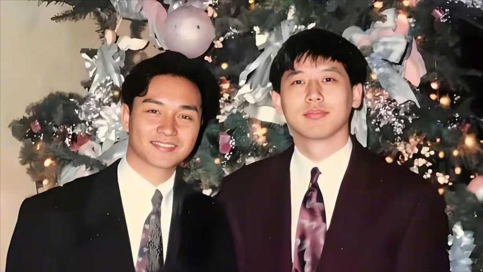 张国荣逝世22周年，唐鹤德发文悼念：谁能代替你地位