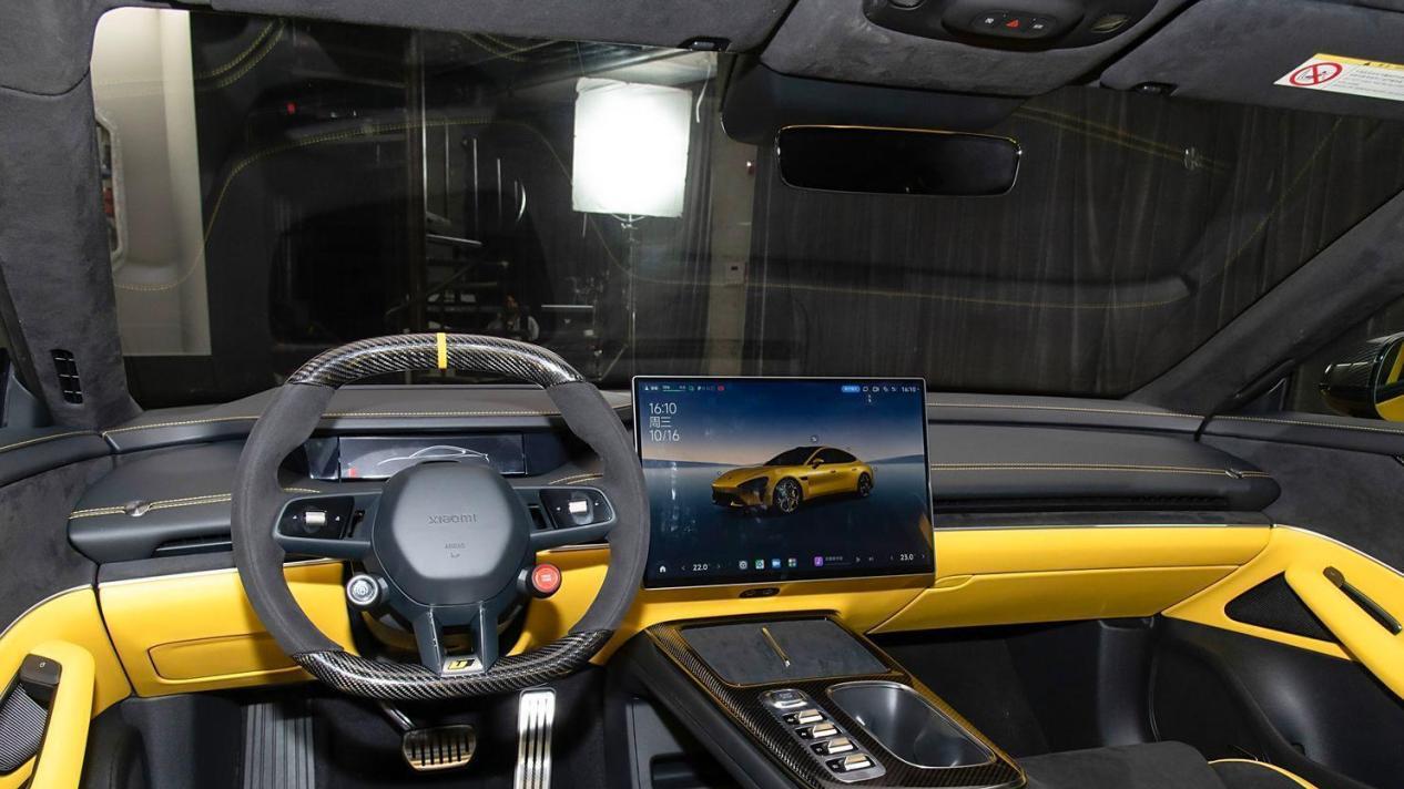 小米SU7 Ultra量产版首发！10分钟售3680台！