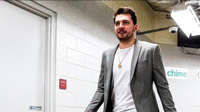 因为钱？被交易到湖人后合同锐减，东契奇至少损失1.16亿美元