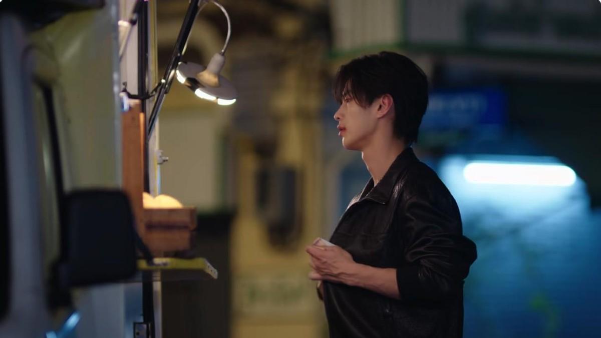 《双轨》空降翻车？伪骨科变工业糖精，虞书欣瞪眼撒娇遭群嘲