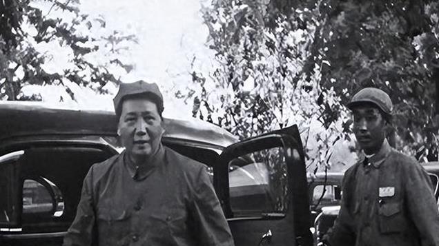 1951年，16岁一等功臣进中南海，毛主席笑问：用我的姓为名可好？