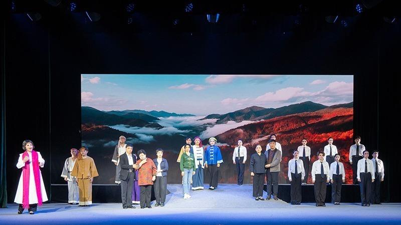 中国戏剧二度梅花奖获得者刘秀荣携《经典永流传》赴雄安巡演