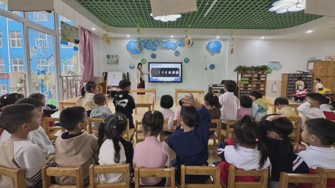 童心庆国庆 月圆迎中秋 信阳浉河区幼儿园开展领航共建活动