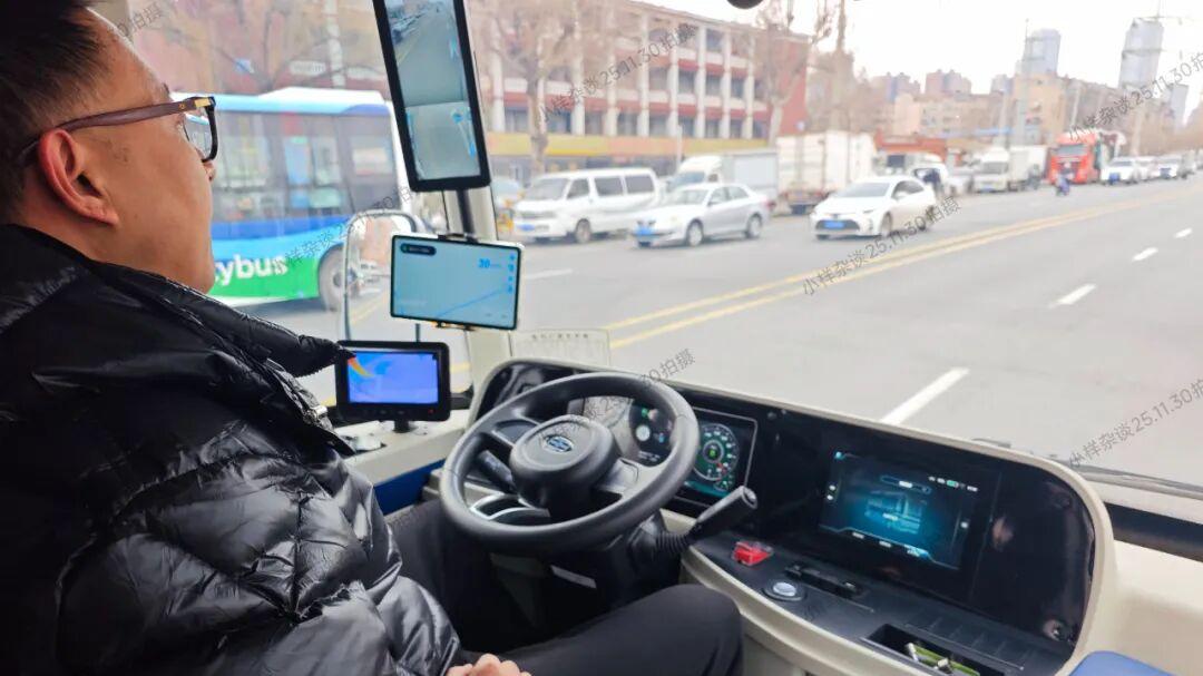 沈阳大东区无人驾驶文旅小巴初体验