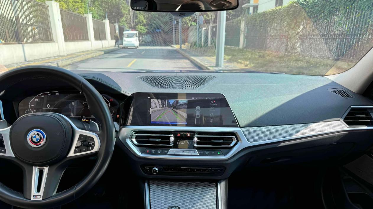 每日一车推荐：2022款宝马3系——二手德系运动轿车的魅力之选