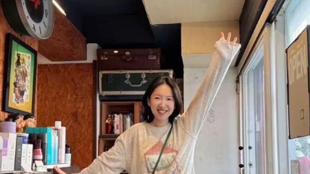 郝劭文陪妻子生产，产房里抱着妻子心疼落泪，林宁瑞二胎还是女宝