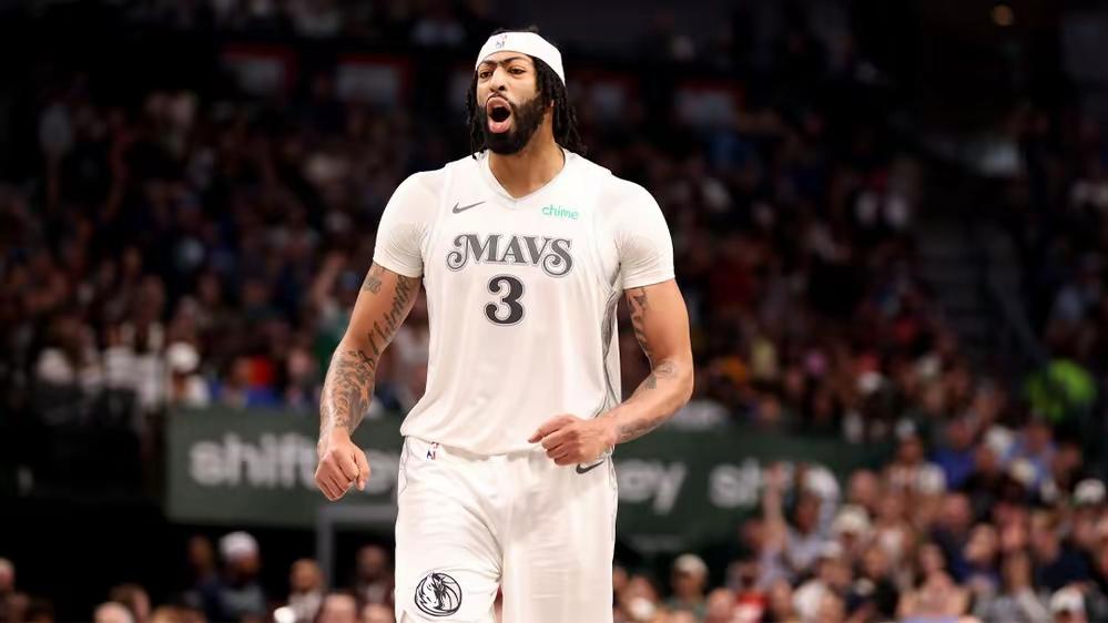 赛季报销！顶薪续约！浓眉有啥魔力？让独行侠如此着迷！