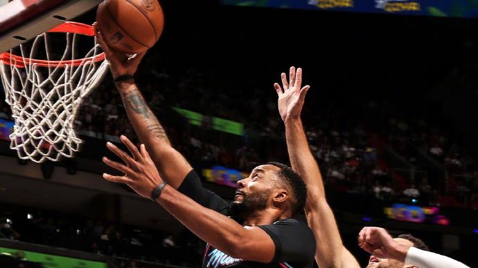 国王终结4连败，送热火3连败！拉文狂轰42分，威少抢断超艾弗森