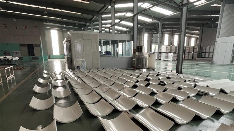 建筑外墙能用搪瓷钢板吗？施工难度大不大？