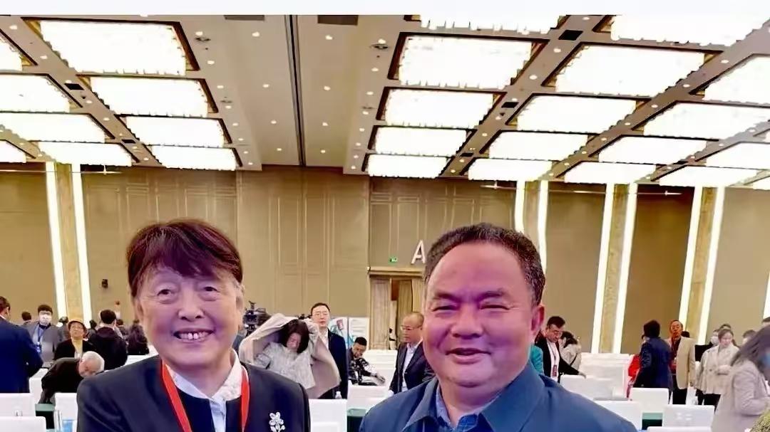 「重磅预告」国茶宗师罗大友深度开讲：一杯茶里的五千年健康密码！