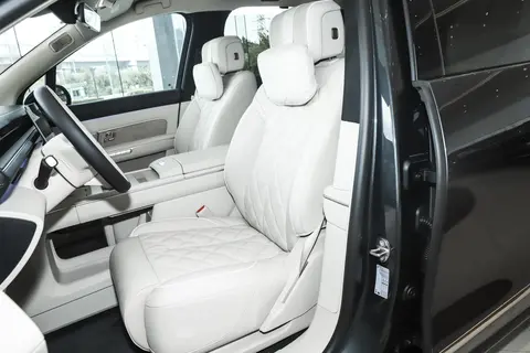 蔚来全新ES8：均衡的产品力，适合家庭与商务场景