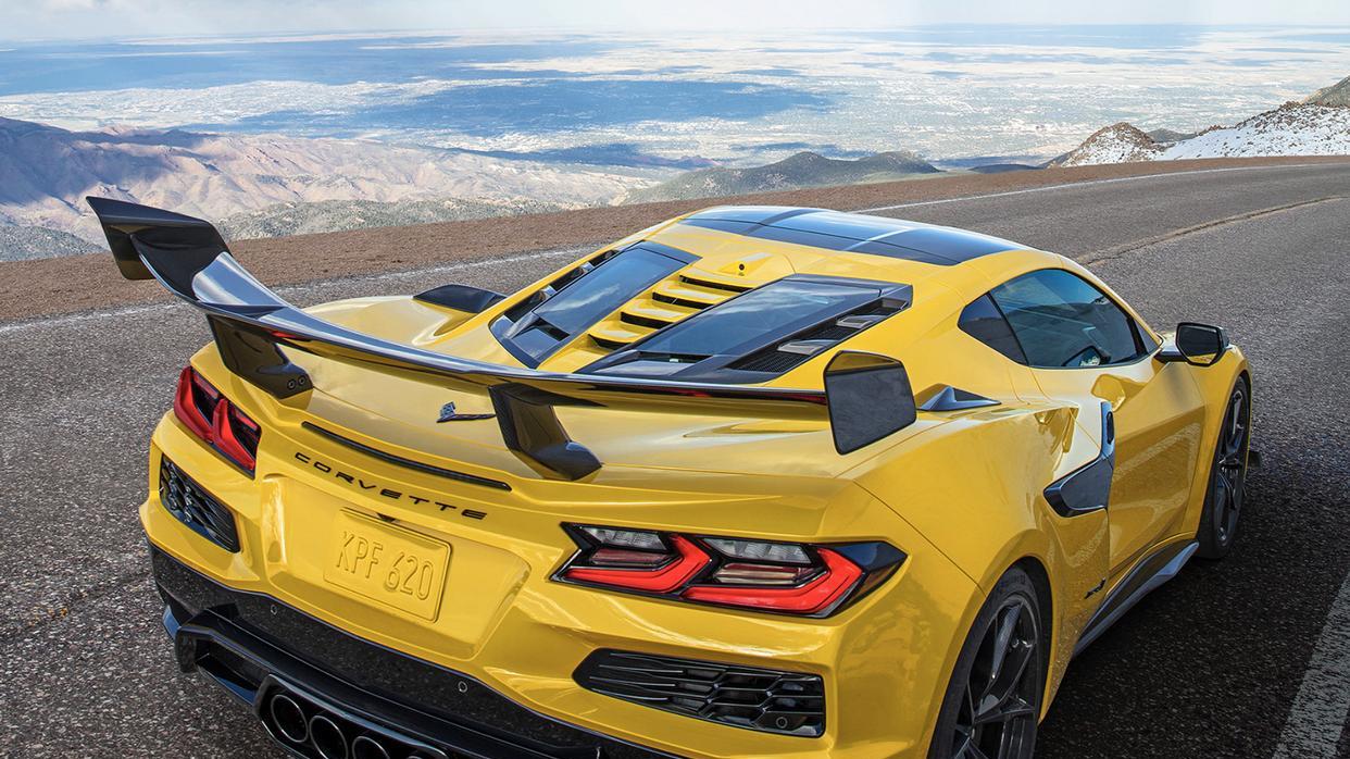 拉风的美系超跑，装备赛车套件，搭载V8混动系统，功率超1200马力