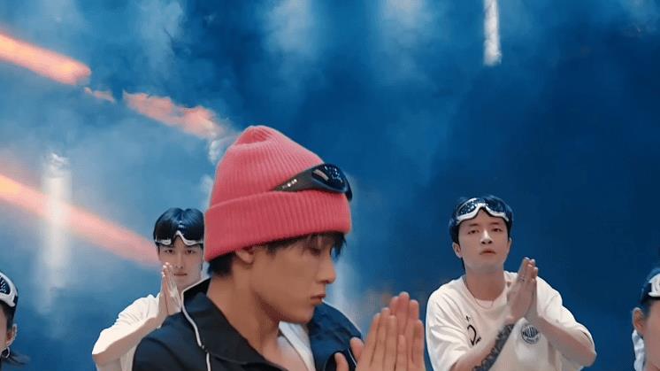 为什么檀健次能开演唱会？他有什么原创歌曲吗？还是为了赚钱