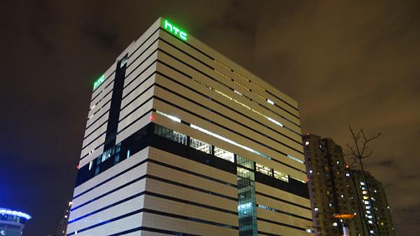 曾把苹果逼到角落，现在却连总部大楼都卖了：HTC的疯狂十年