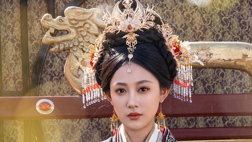 短剧《肥妻皇后不好惹》宛如一颗璀璨的新星