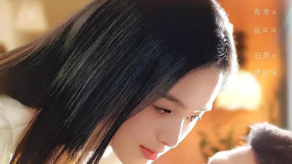 《凰者归来，大小姐飒翻全场》强势霸屏，复仇爽剧与视觉奇观，年度必看爆款。