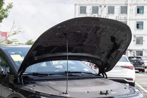 15万买中高级家轿，续航635公里