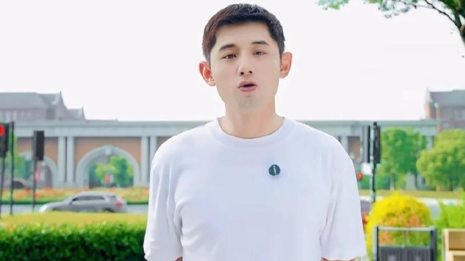 张继科引争议！举办乒乓球赛总奖金15万 花钱买课才能报名