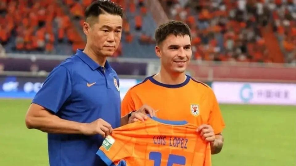 山队外援一个也不换了？洛佩斯赖着不走，马德鲁加即将归队