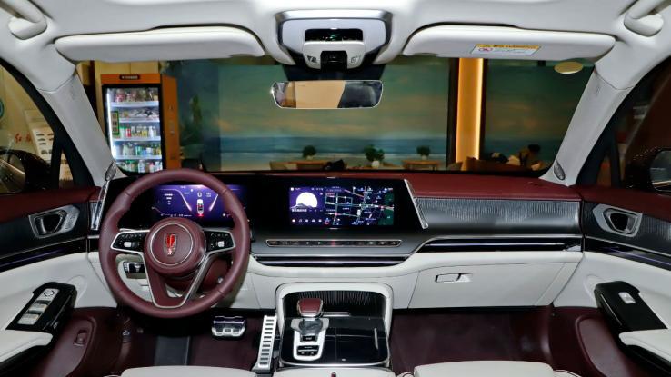 二十多万的豪华C级车，入门即高配，红旗H9选购指南来了