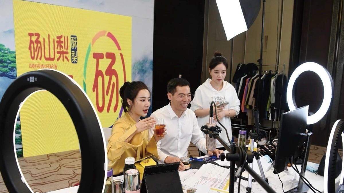 从薇娅、董宇辉再到新农人们，我们如何更好地丈量土地的价值？