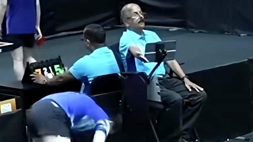 印度亚锦赛又出幺蛾子，球迷拖鞋素质堪忧，球童数量不够用