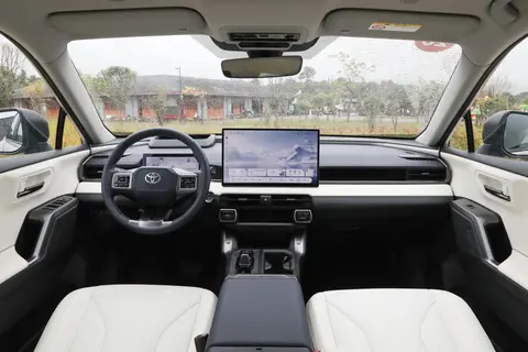 2.5L混动SUV，配HUD抬头显示，新款威兰达如何？