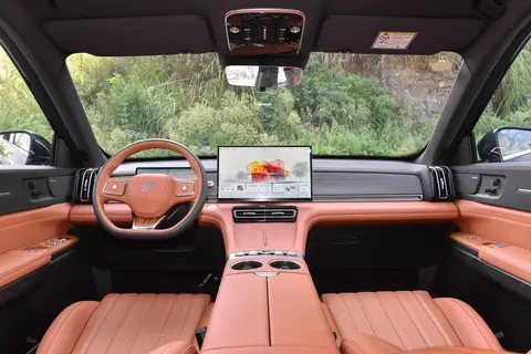 山海L7PLUS：五真核心+旅行小房车，15万级的中型SUV