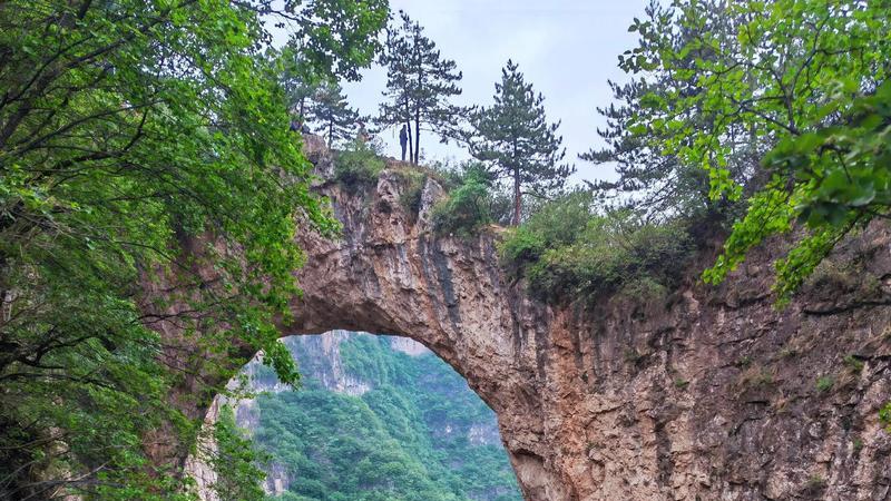 山西壶关鹅屋天生桥旅游攻略及综合服务旅行社推荐榜：太行深处的“自然桥博物馆”，这样游最懂它的震撼与温