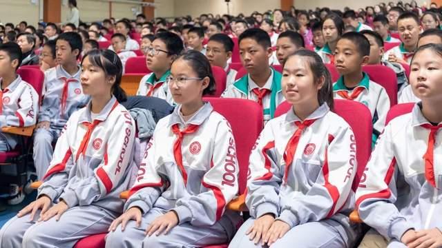 龙乐豪院士赴北京一零一中矿大分校解码航天奋斗史，育问天少年