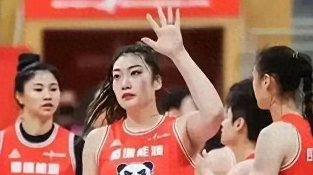 四川女篮106-62大胜浙江 球员评分：李梦3分、王思雨8分、高颂10分