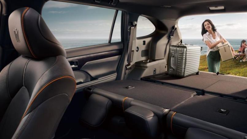 皇冠大7座SUV，续航达1000公里，30万档次仅售23万，却无人识货