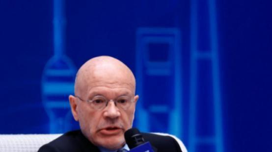 中国发展迅速引美国担忧



中国崛起，招谁惹谁了？美国一些人说中国发展太快，威