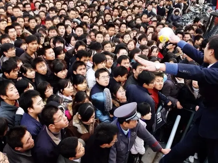 好家伙！贾玲《转念花开》未上映就差评一片，观众理由出奇一致