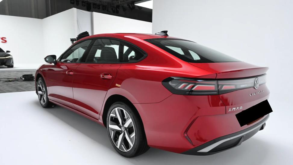 限时价11.99万起，2026款凌渡L也玩这一套，外观内饰均升级