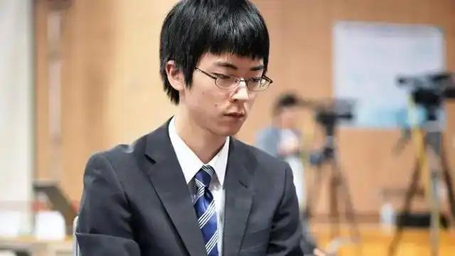 党毅飞逆转获胜 申真谞中韩英才战夺冠 许家元力克芝野虎丸