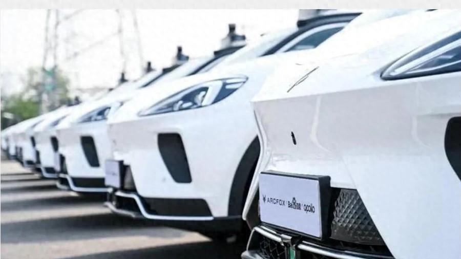 北汽极狐和萝卜快跑：揭开Robotaxi爆单背后的秘密